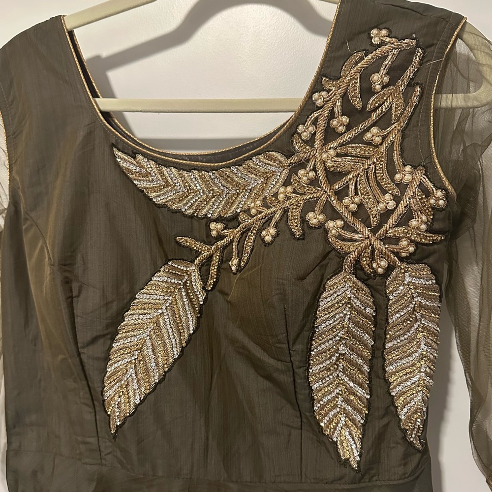 Women’s evening gown with matching scarf